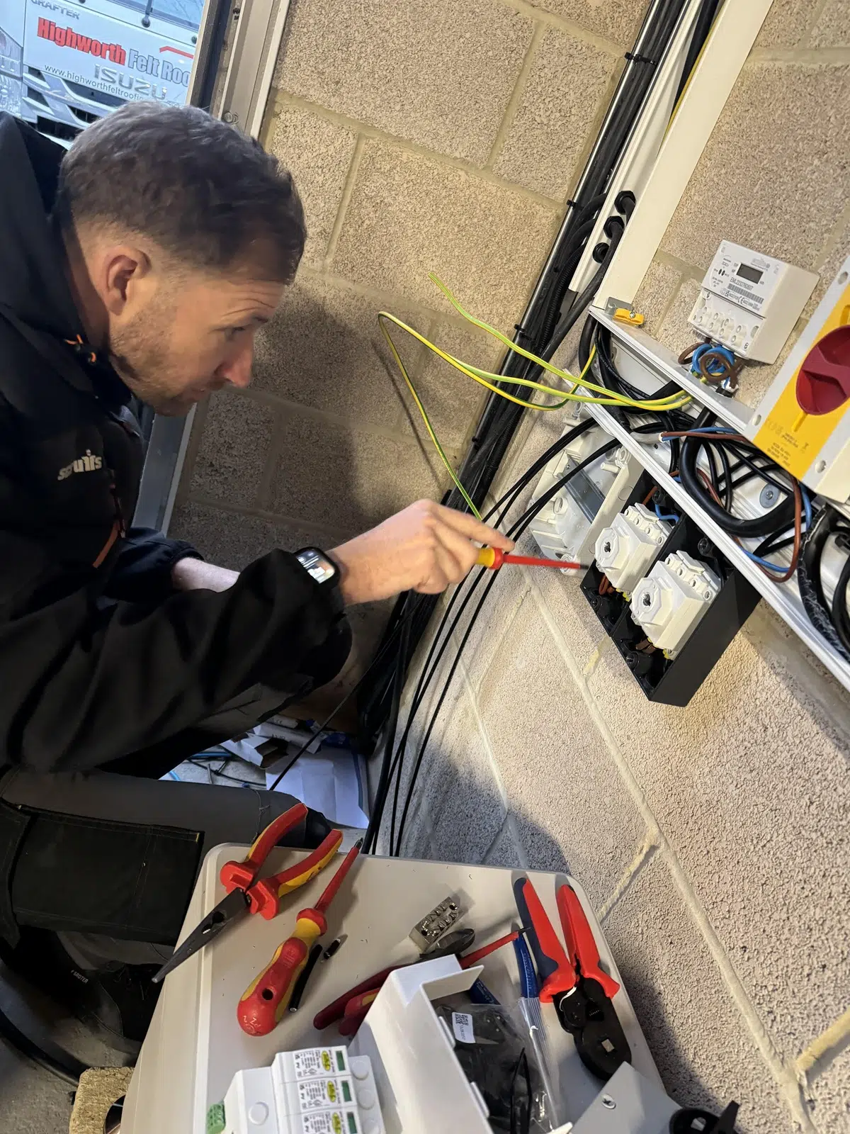 nic eic electrician